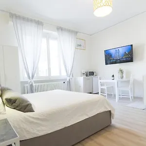 new-studio-appartement-with-terrace.it-tuscanyhotel.com/