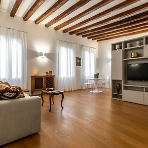 Ca' Delle Acque Deluxe R&r Appartamento Venezia